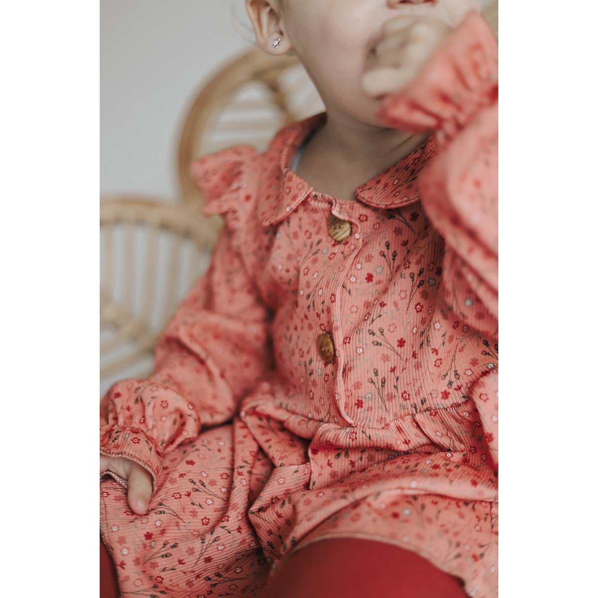 Feathers blouse ruffle rusty flower